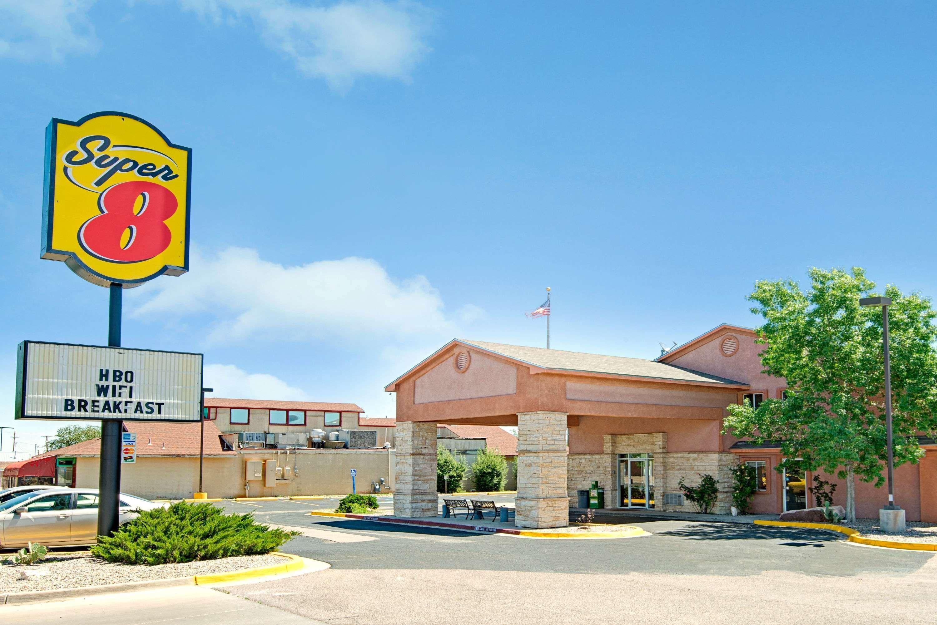 Super 8 By Wyndham Belen Nm Ξενοδοχείο Εξωτερικό φωτογραφία